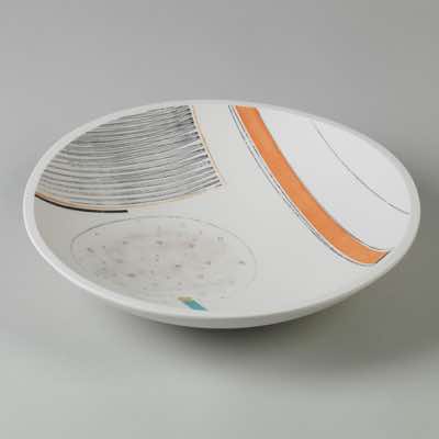 2014, 28cm diameter, porcelain